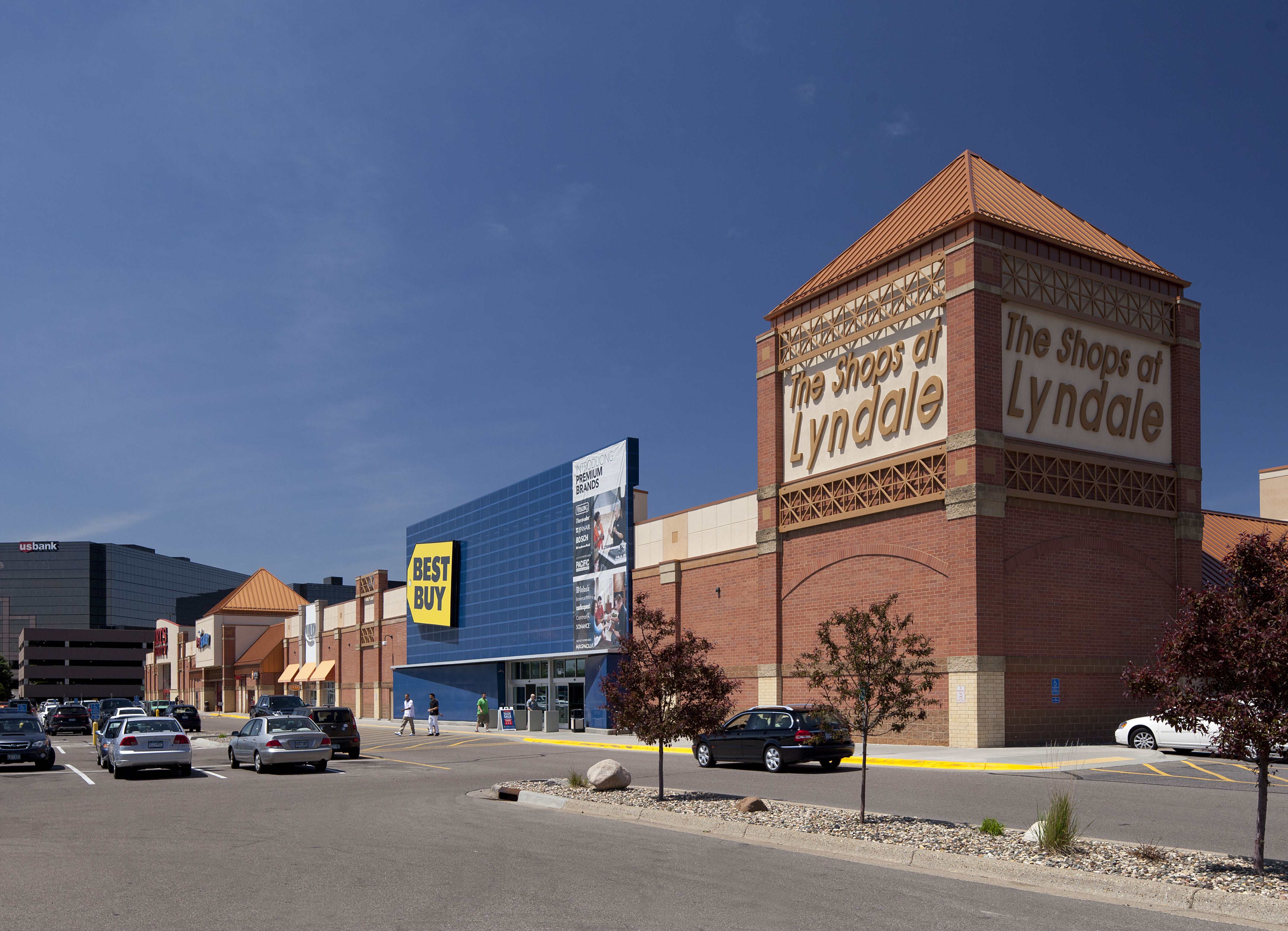 Shops at Lyndale I